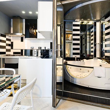 Stylish With Jacuzzi By Ndp Rent Lejlighed Rom Eksteriør billede